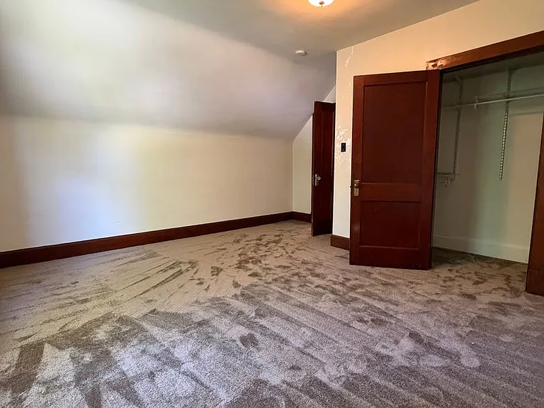 1305 N Church St — Photo 12