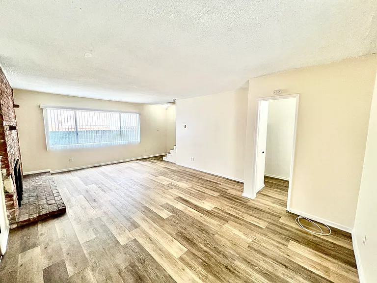 4441 W 134th St #F — Photo 7