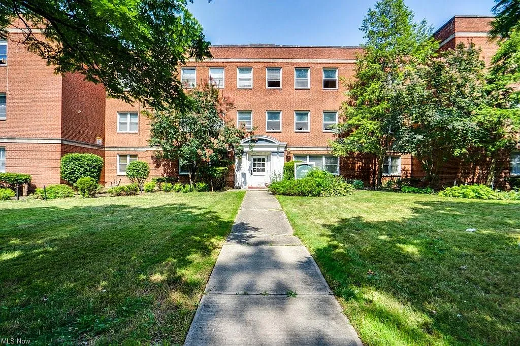 1 bed, 800 sqft, $1,100 — Photo 1
