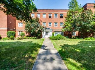 2885 Hampton Rd APT 101, Cleveland, OH 44120