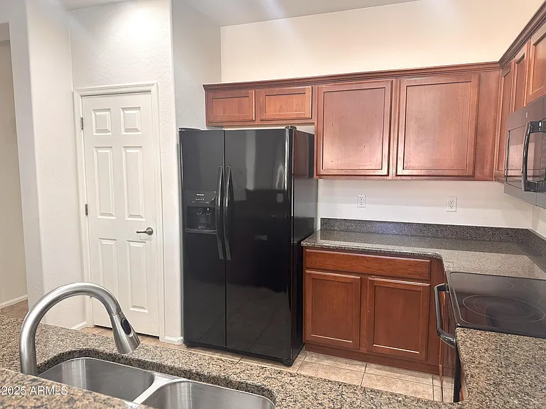 4230 E Linda Ln — Photo 8