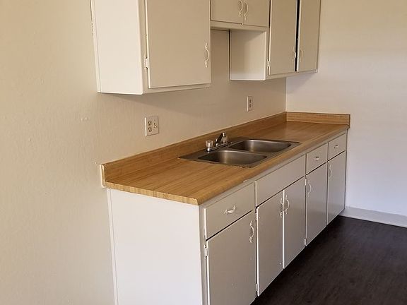 5th image of 7437 Tiara Way APT B
