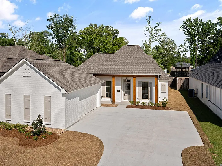 17452 Lions Ear Ln — Photo 1