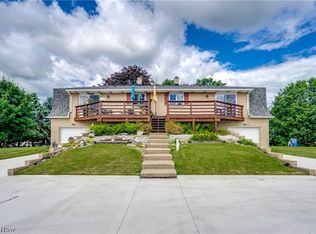 13143 Kaufman Ave NW, Hartville, OH 44632