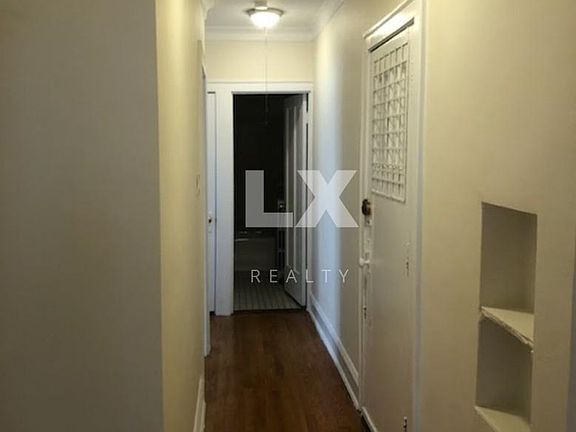 5th image of 5115 W Montrose Ave APT 2A