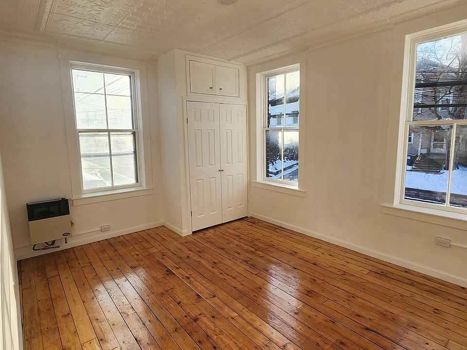 1st image of 113 Broadway #4