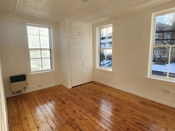 113 Broadway #4, Whitehall, NY 12887