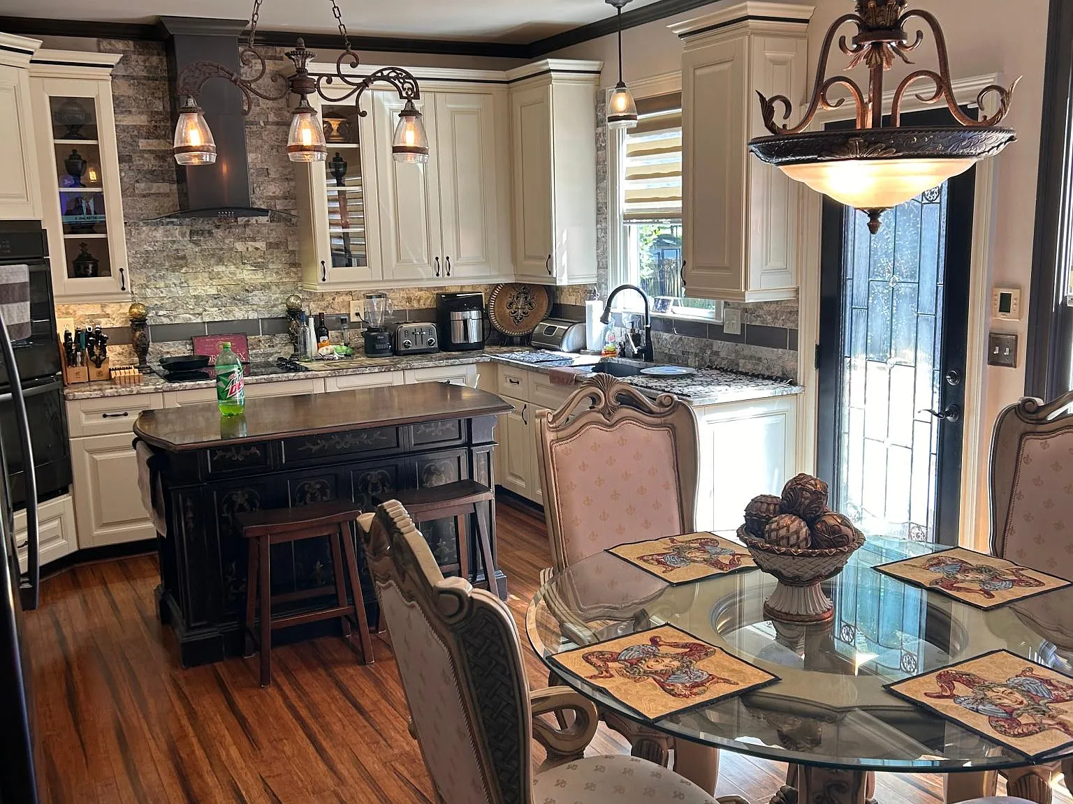 2740 Runnelwood Ln — Photo 4