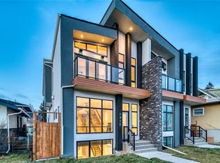 1912 Westmount Blvd NW, Calgary, AB T2N3G8