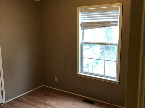 4th image of 8239 County Road 401