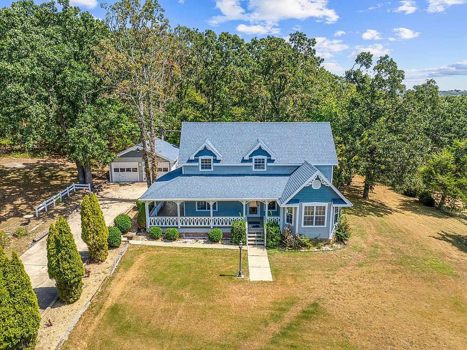1st image of 321 Valley Park Drive