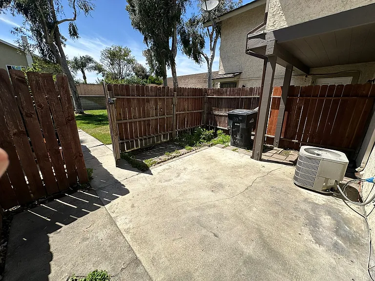 1501 E Fairfield Ct #2 — Photo 5