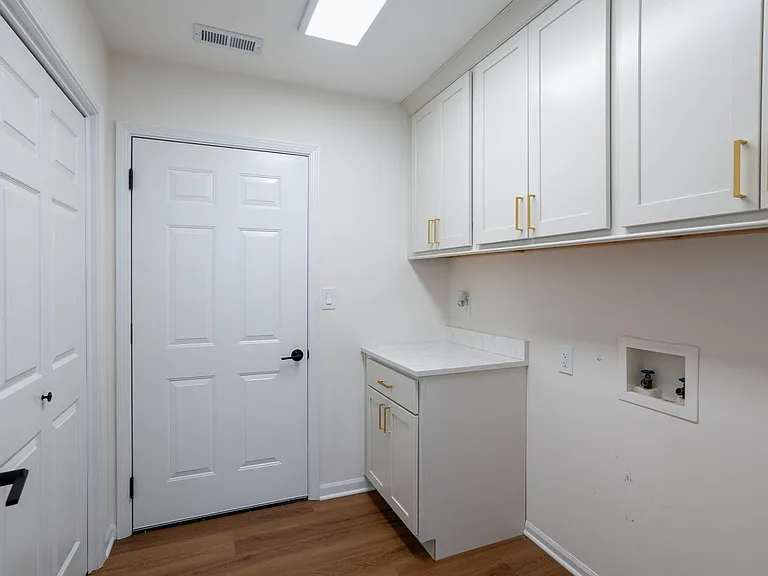 3711 Shadow Glen Ct — Photo 14