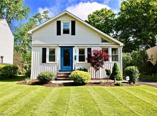 5107 Edenhurst Rd, Cleveland, OH 44124