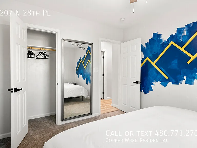 2207 N 28th Pl — Photo 33