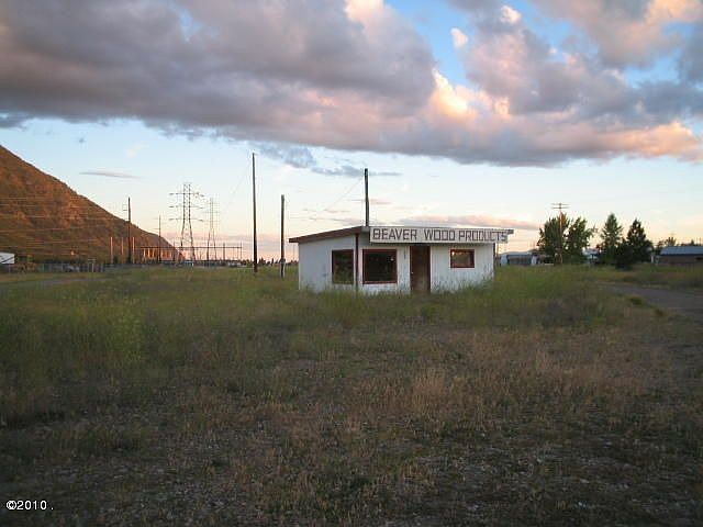 1st image of 7401 Us Highway 2 E