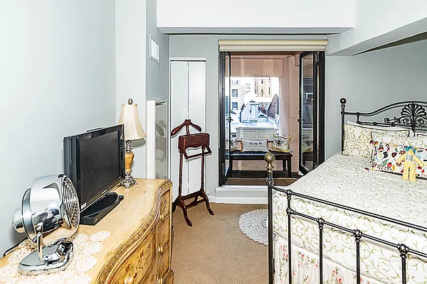 Rented by Corcoran | media 13