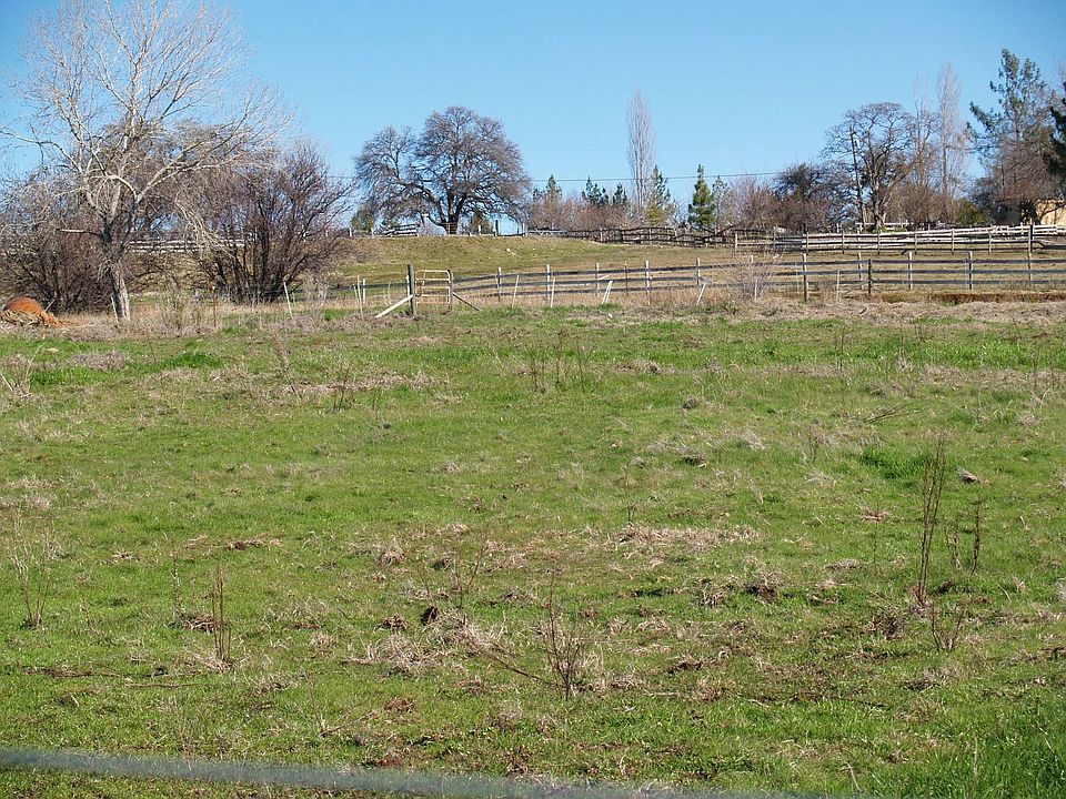 2nd image of 12403 Littlefield Rd