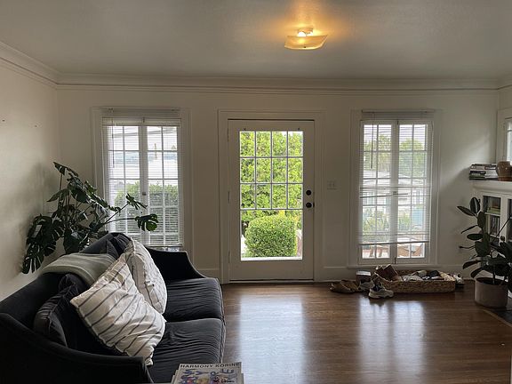 4th image of 1414 Mount Pleasant St