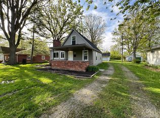 20287 Newman Dr, Brownstown, MI 48183