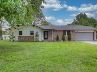 806 E Wickersham Dr, Webb City, MO 64870