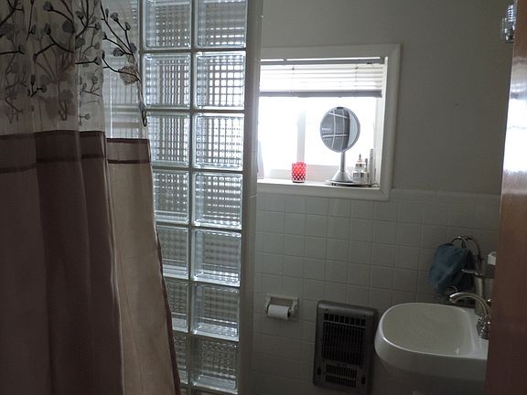 5th image of 4157 Auburn Dr