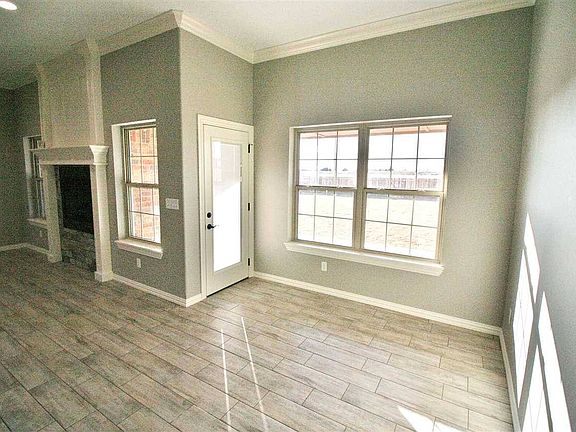4th image of 1221 Kase Ln