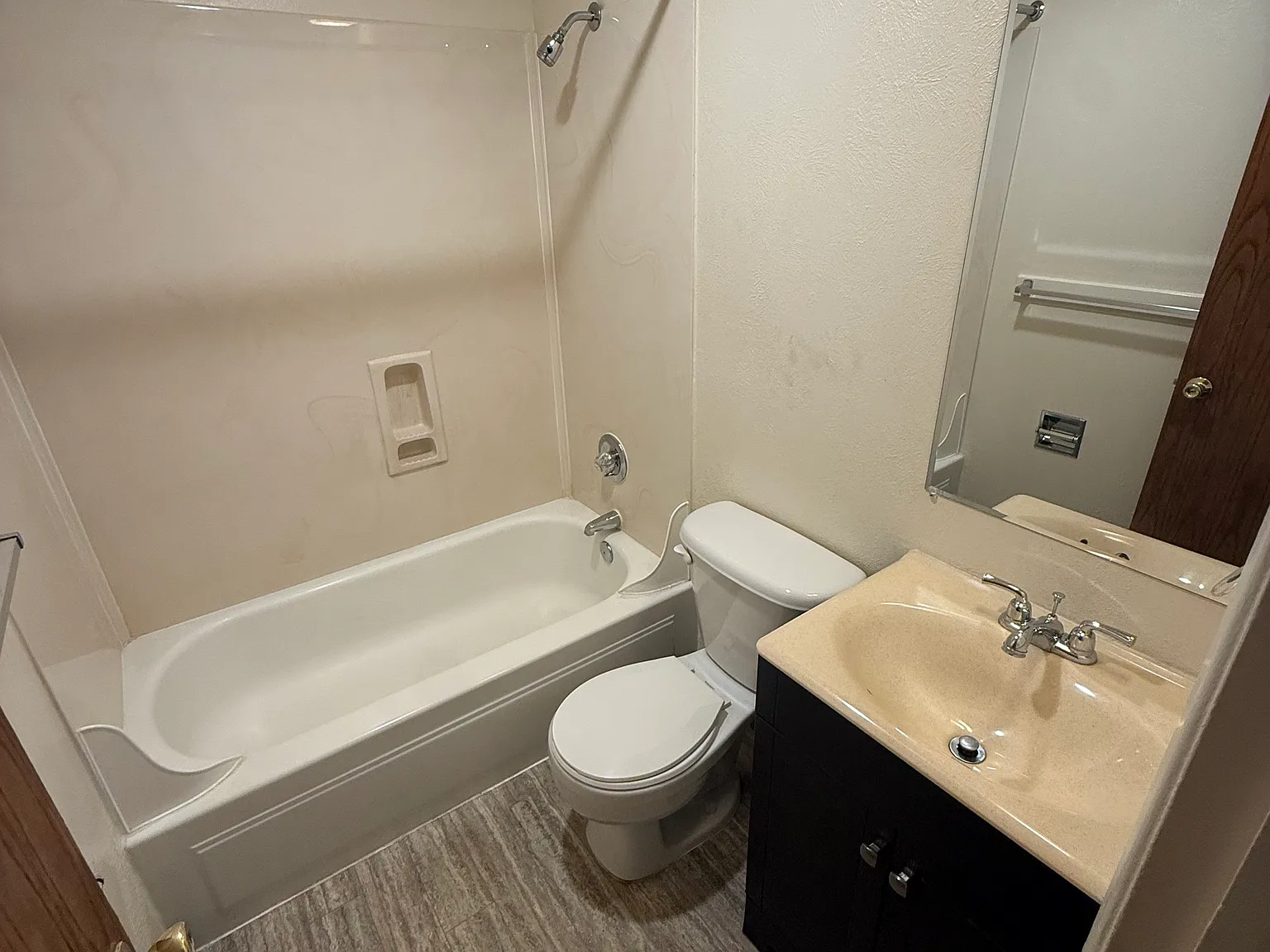 2 bed, 750 sqft, $1,450 — Photo 2