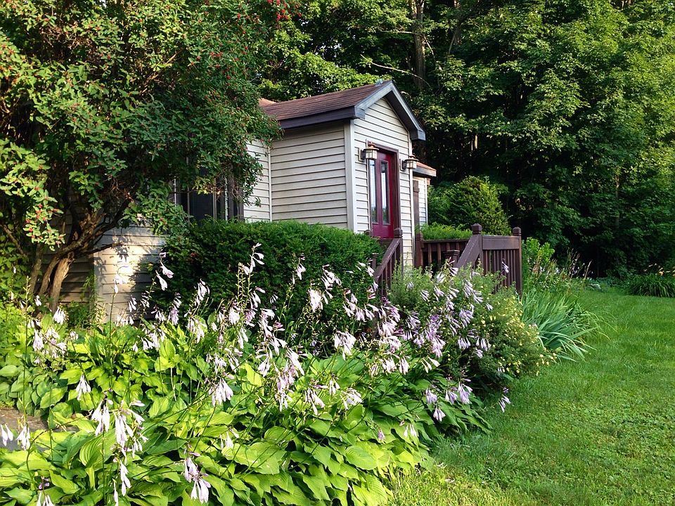 2nd image of 130 Ashley Rd
