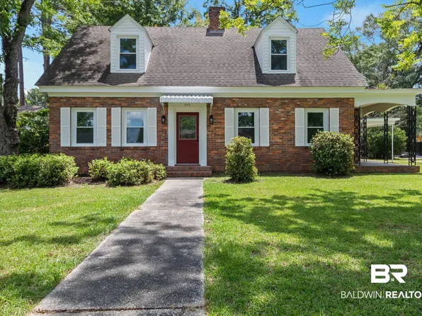 900 Lovelace Ave, Brewton, AL 36426