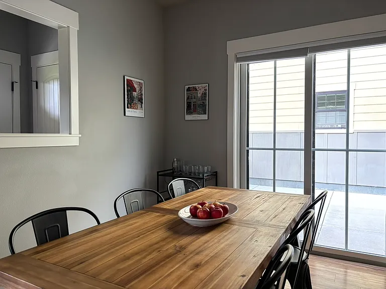 1726 Island View Dr — Photo 8