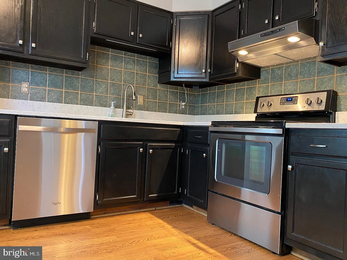 3 bed, 2.5 bath, 1750 sqft, $3,000 — Photo 4