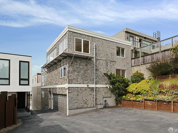 4th image of 1035 Francisco St #B