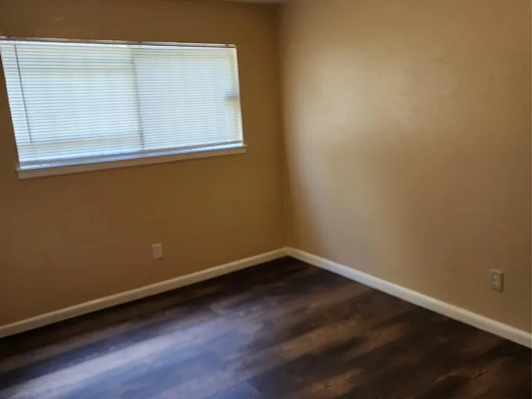 4311 Yellowstone Blvd #3 — Photo 7