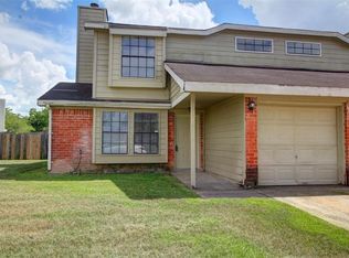 10039 Spring Place Dr, Houston, TX 77070