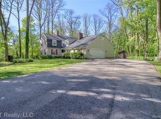 47300 Maplebrook, Northville, MI 48168