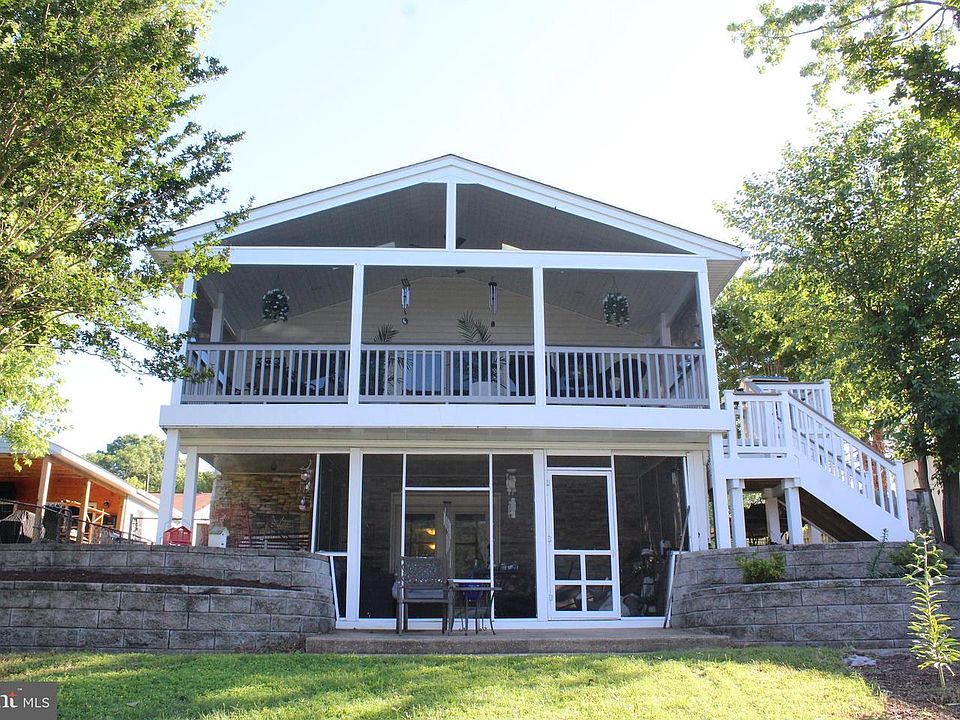 1st image of 40 Johnson Rd