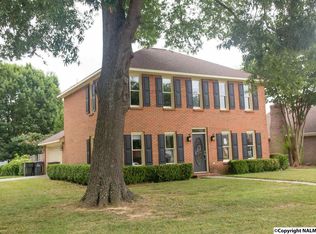 1722 Robin Hood Way SW, Decatur, AL 35603