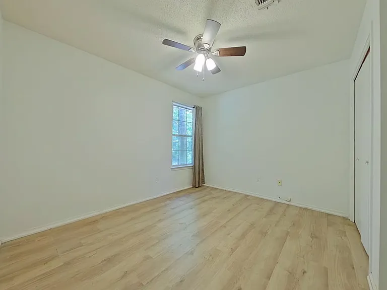 3341 Marion Oaks Way — Photo 16