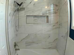 164 Oak St #1, Elgin, IL 60123