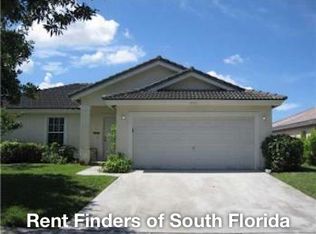 5220 NW 23rd St, Lauderhill, FL 33313