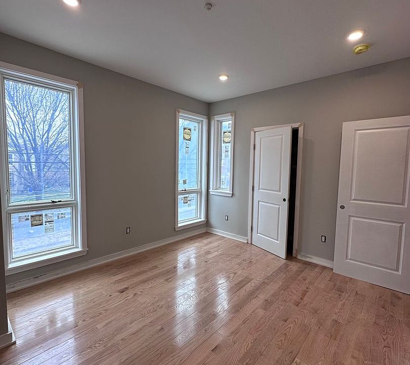 1st image of 914-18 W Susquehanna Ave #2B