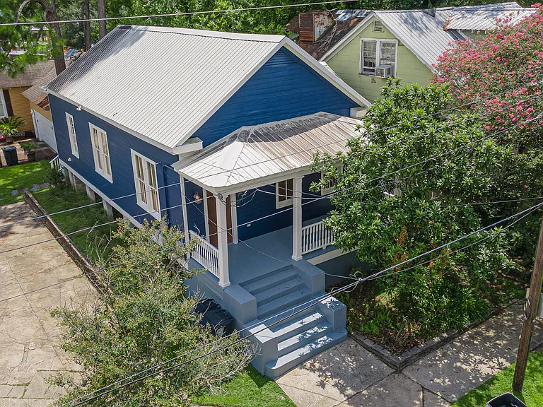 756 Europe St — Photo 3