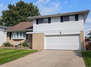 131 Vern Ln, Buffalo, NY 14227
