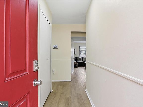 5th image of 8642 Brae Brooke Dr