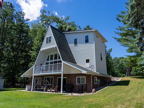 5th image of 1032 Crown Point Dr