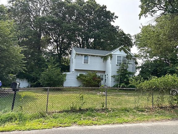 3rd image of 115 Liberty Pl