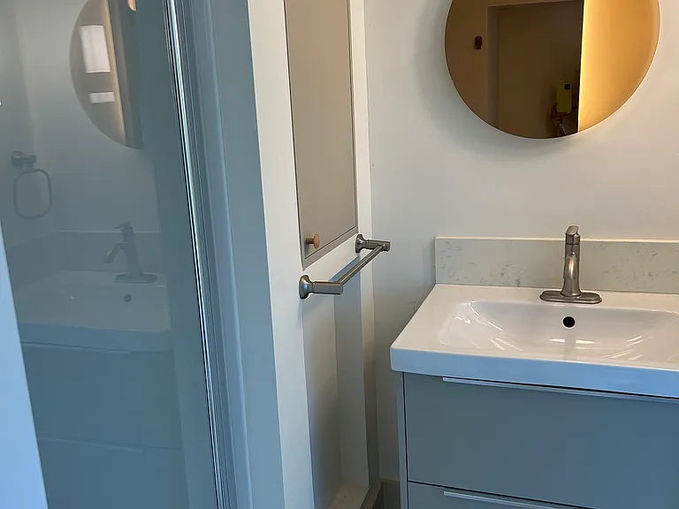Full bathroom at master bedroom.