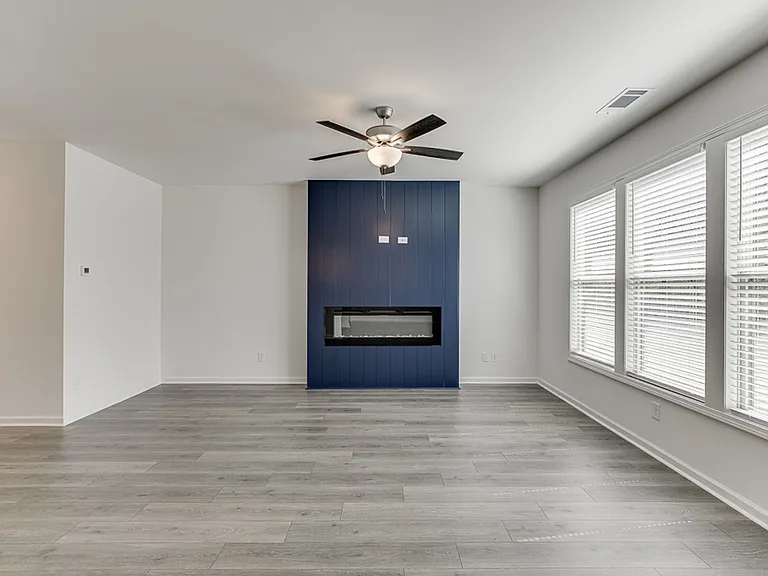 198 Blue Dragon Dr — Photo 5