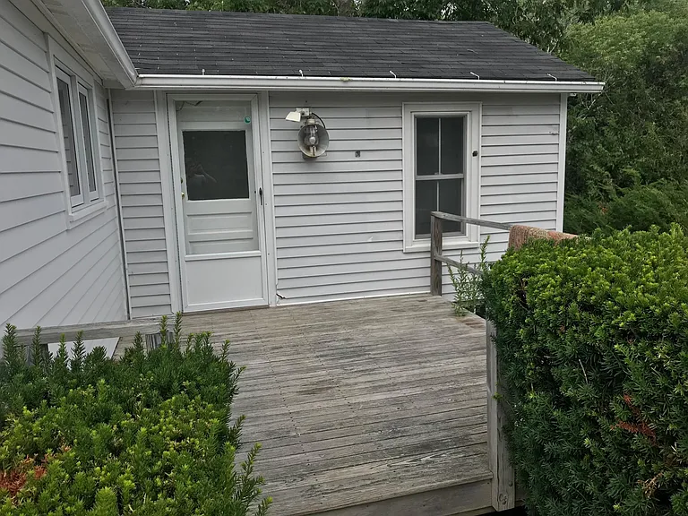 1 Angel Ave — Photo 2